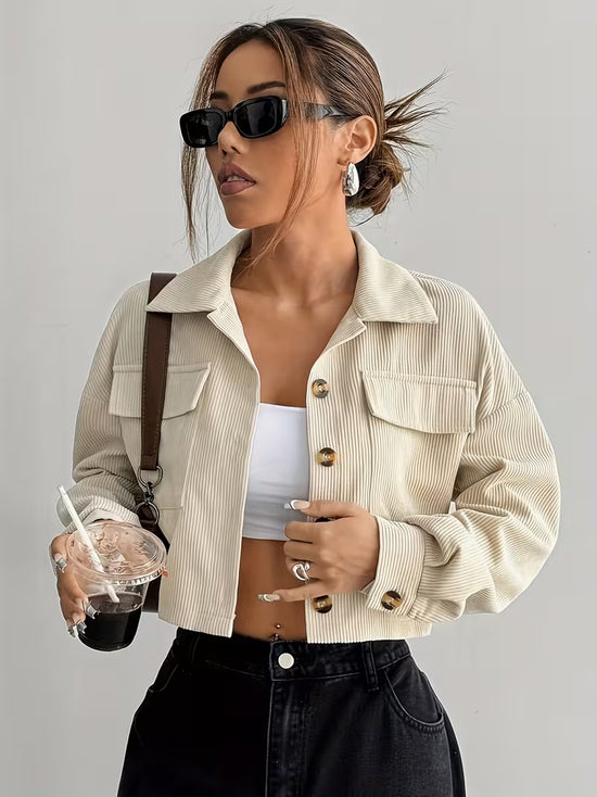 Elegante Knopfjacke