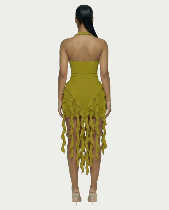 Minikleid mit Volants und Halter-Ausschnitt